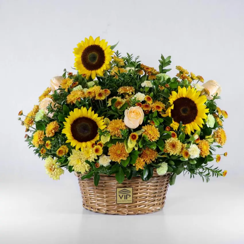 سبد گل اشرافی آفتاب و رز (لوکس ترکیبی)